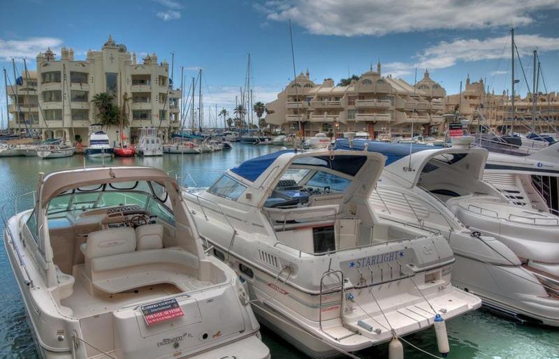 Holiday Rentals Piscina, Playa Parking A 5 Min Caminando Del Puerto De Benalmádena Exteriör bild